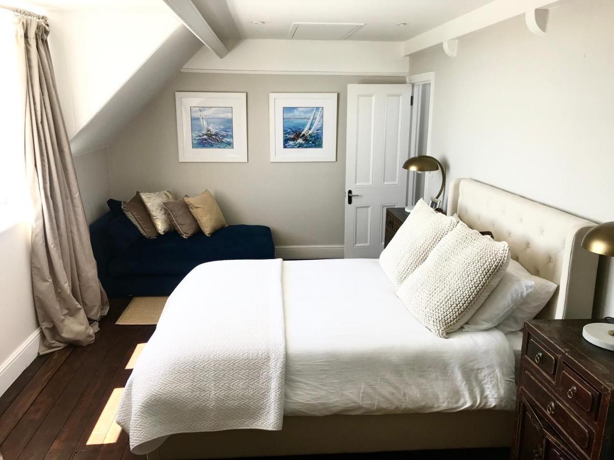 Marina Retreat - Stunning 4 Bedroom, 3 Bathroom House With Harbour Views! Ramsgate Exterior photo